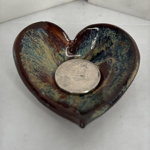 Tater Knob Pottery and Farm Heart Trinket Tray with Earthy Tones lot M16 - Picture 3 of 6